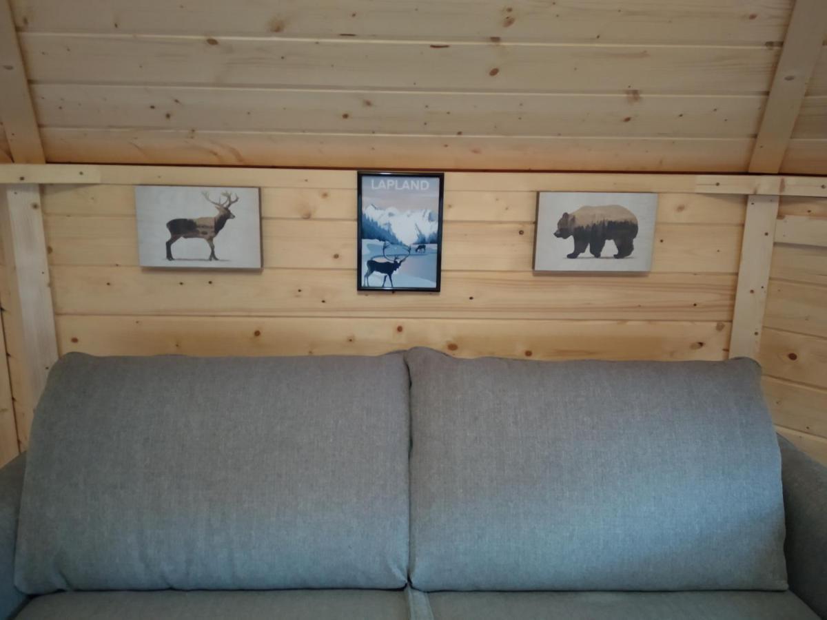 Les Cabanes Du Grand Nord Pradines  Exterior photo